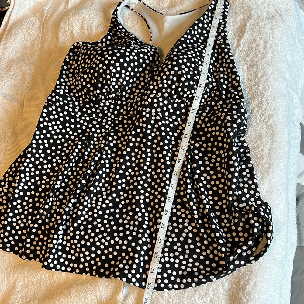 Lands' End size 16W tankini swim top black/white polk-a-dot soft cup bra